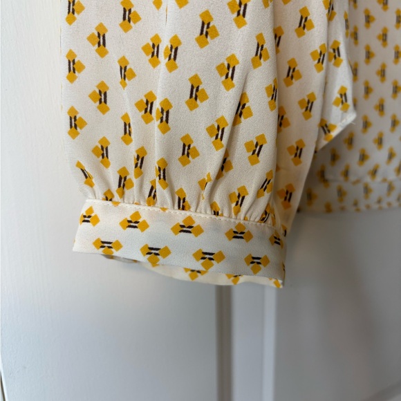 NYDJ White and Yellow Geometric Button Down Shirt - Picture 4 of 6